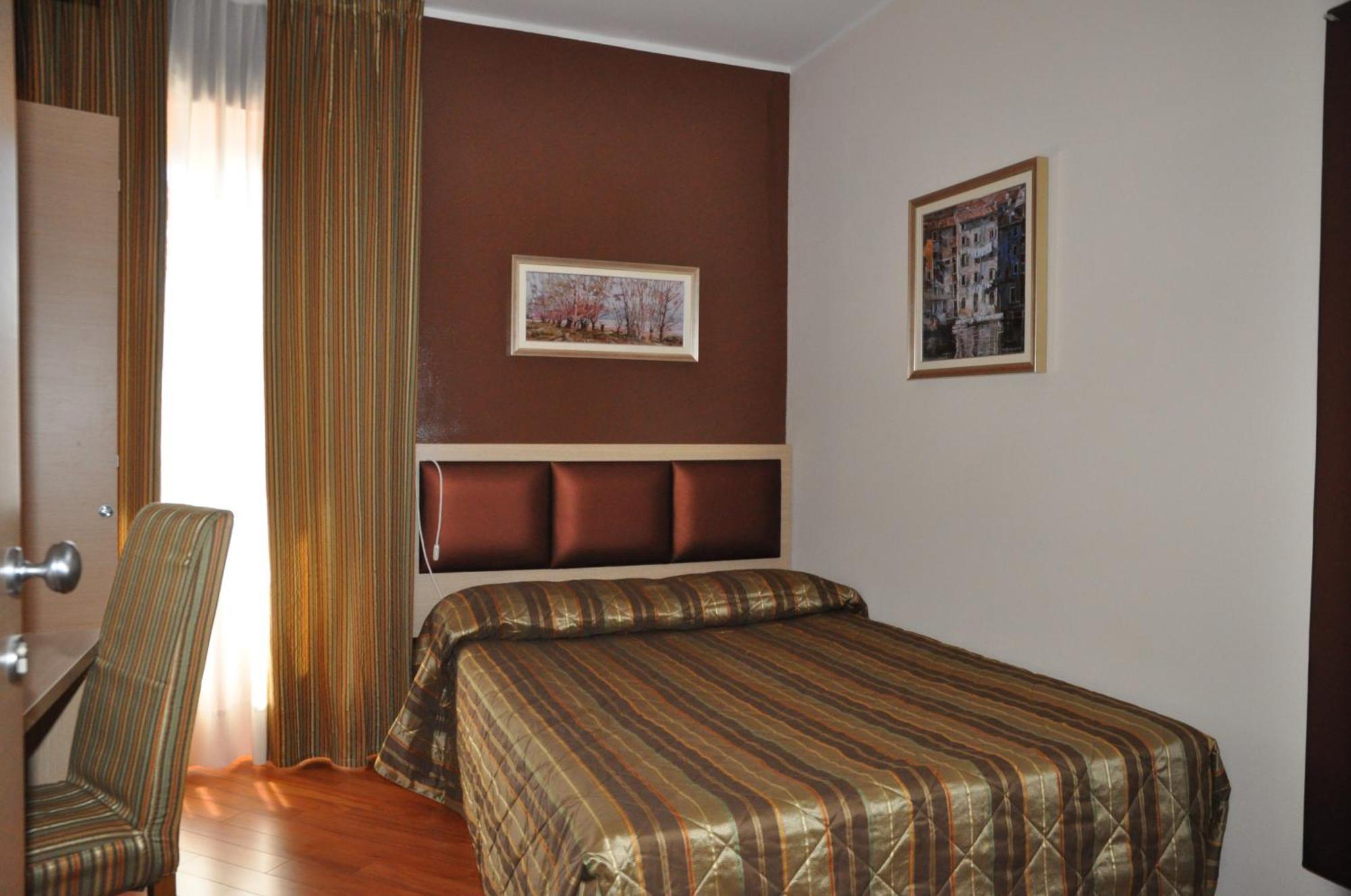 Dulcinea Hotel มูเจีย ภายนอก รูปภาพ